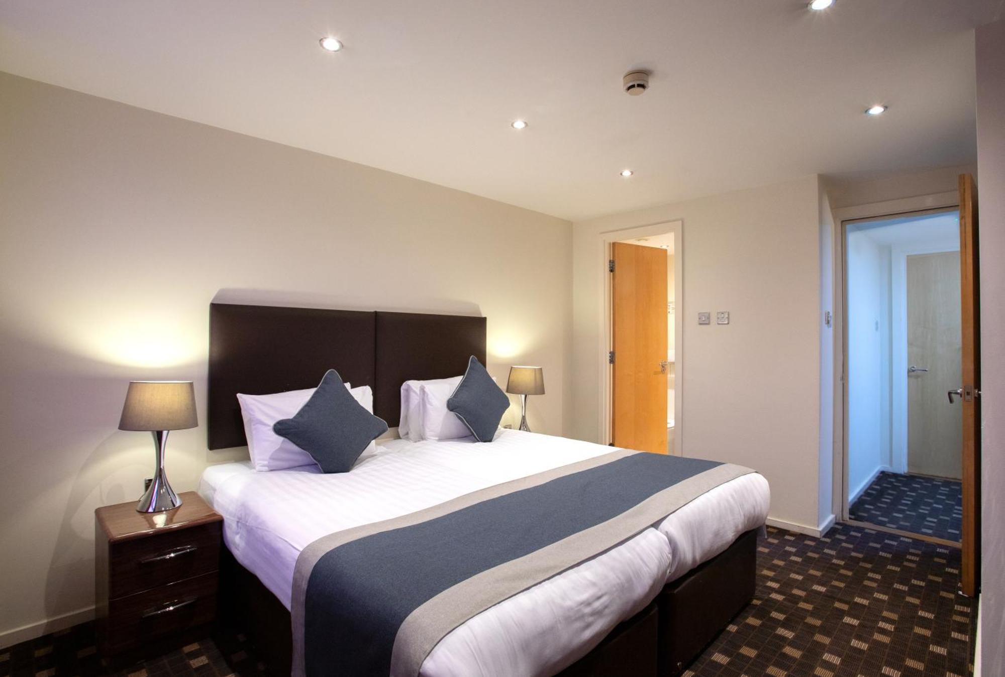 Grand Plaza Serviced Aparthotel Londra